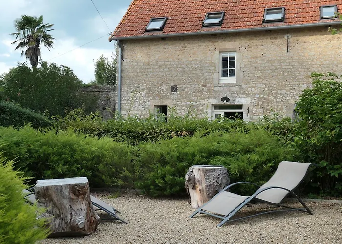 Chateau Le Colombier
