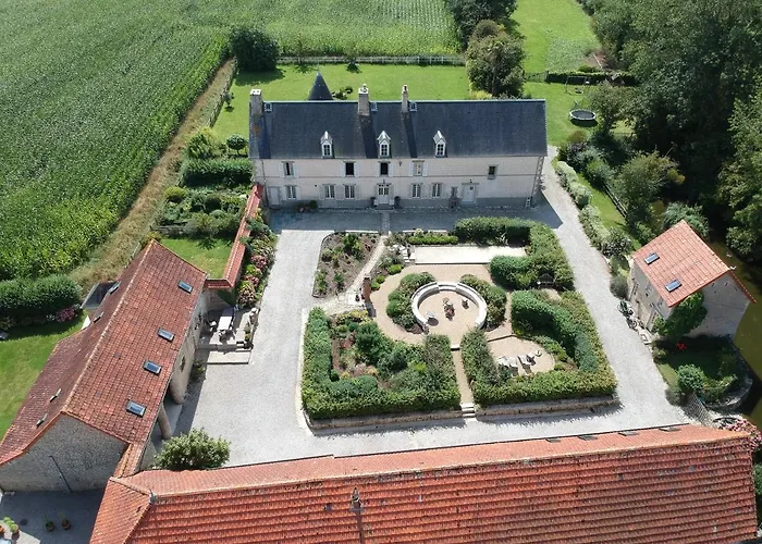 Chateau Le Colombier